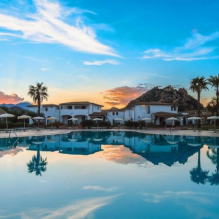 Marina Torre Navarrese Resort سانتا ماريا نافاريز المظهر الخارجي الصورة