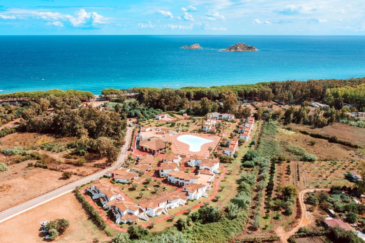 Marina Torre Navarrese Resort سانتا ماريا نافاريز المظهر الخارجي الصورة