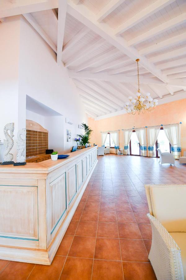 Marina Torre Navarrese Resort سانتا ماريا نافاريز المظهر الخارجي الصورة
