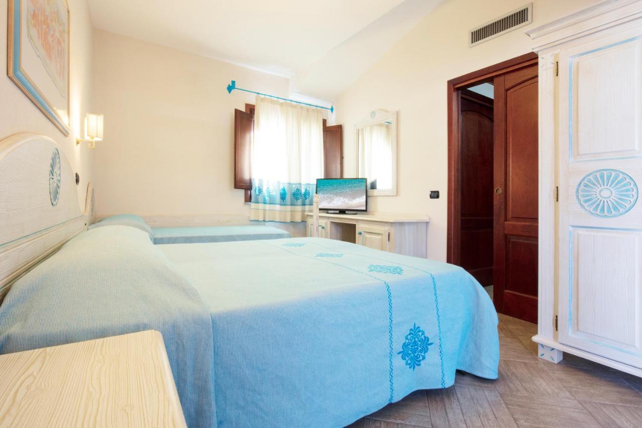 Marina Torre Navarrese Resort سانتا ماريا نافاريز المظهر الخارجي الصورة