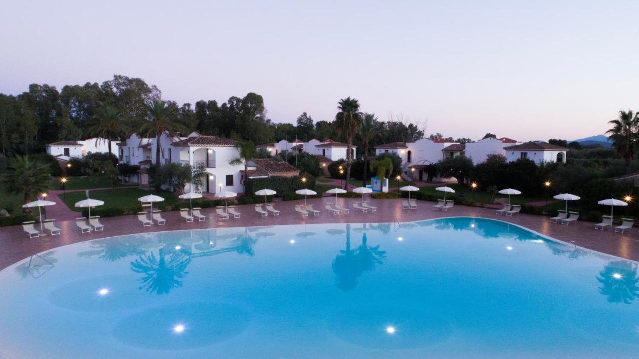 Marina Torre Navarrese Resort سانتا ماريا نافاريز المظهر الخارجي الصورة