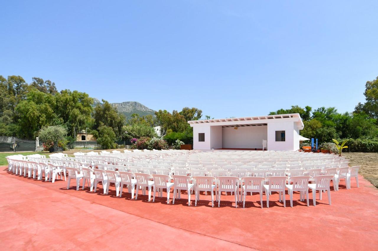 Marina Torre Navarrese Resort سانتا ماريا نافاريز المظهر الخارجي الصورة